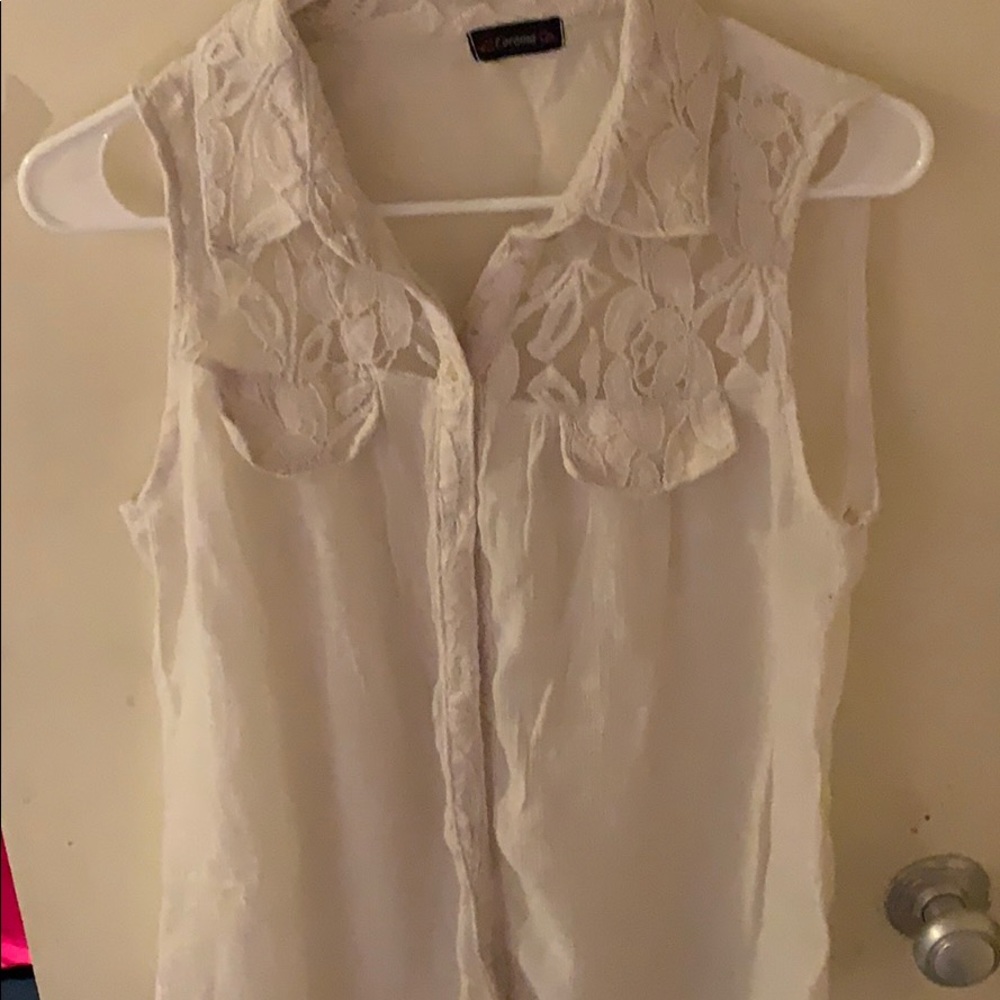 Sleeveless button down with lace upper chest